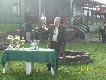 ko-s sprawdza autentyczno�� puchar�w.