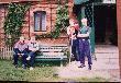 Dewizowcy przed nasz� kwater�.... z 20 lat temu 