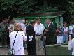 Fundator wr�cza wylosowan� strzelb�