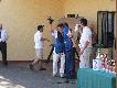 Da� mu... JELENIA. Nie wiem, co to ma symbolizowa�...