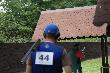 Wojtek patrzy jak si� strzela ;-)