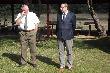 Nadle�niczy zastanawia si� co by tu jeszcze doda�.B�agalny wzrok Starosty m�wi� sam za siebie.Ko�cz Wa��.