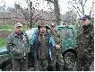 Polowanie dewizowe w WK� ,,RY� ,, Mor�g
W dniach 24 - 25. 11. 2006 r. w �owiskach obwodu nr.50  Wojskowego Ko�a �owieckiegi ,,RY� " z Mor�ga odby�o sie polowanie z zagranicznymi my�liwymi  . Uczestniczy� w nim 9 Niemc�w . Pozyskali  1 jele� -�ani� , 9 dzik�w oraz 3 lisy . Pogoda ze wzgl�du na deszcz ,niezbyt sprzyja�a poluj�cym oraz naganiaczom . Jednak atmosfera by�a  by�a dobra, co wida� na zdj�ciach . Zapraszam do ich przejrzenia . Darz B�r 