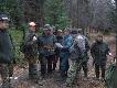 Uczestnicy polowania w przerwie mi�dzy p�dzeniami, pierwszy z lewej widoczny Shrek-u