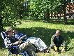 Jak w sanatorium na poobiedniej sje�cie.Jeszcze tylko nogi powinni Wam przykry� kocem.