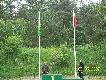 Wci�gni�te flagi na maszt.