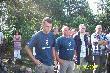 Wykapany ojciec.Podobie�stwo , to mo�e jest , ale w strzelaniu to m�ody jest chyba ciut , ciut lepszy.